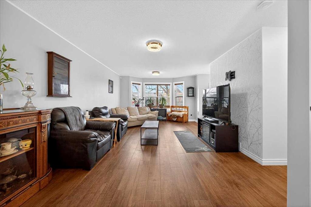 106 Prairie Sound Circle NW