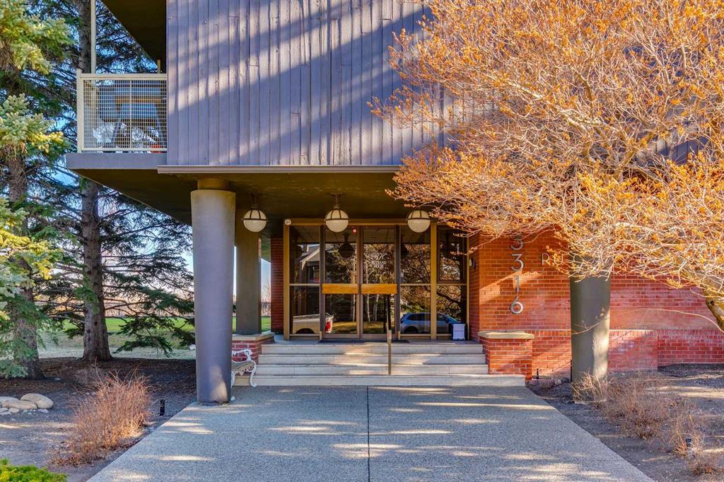 204, 3316 Rideau Place SW