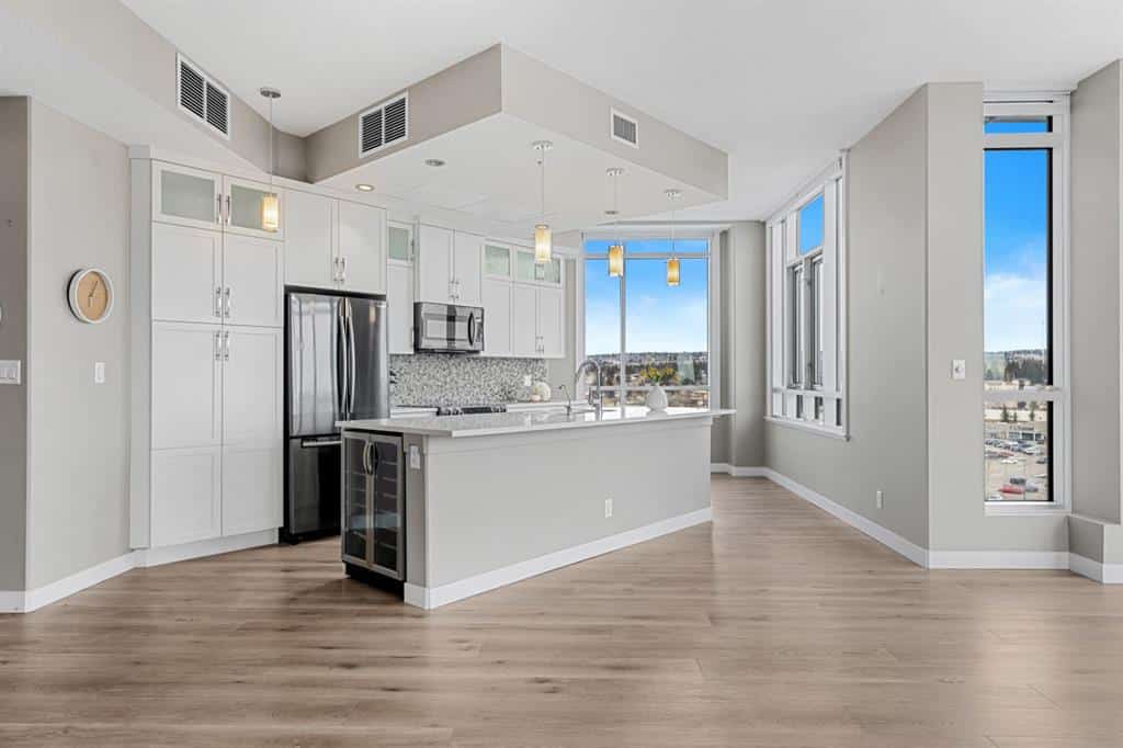 1205, 32 Varsity Estates Circle NW