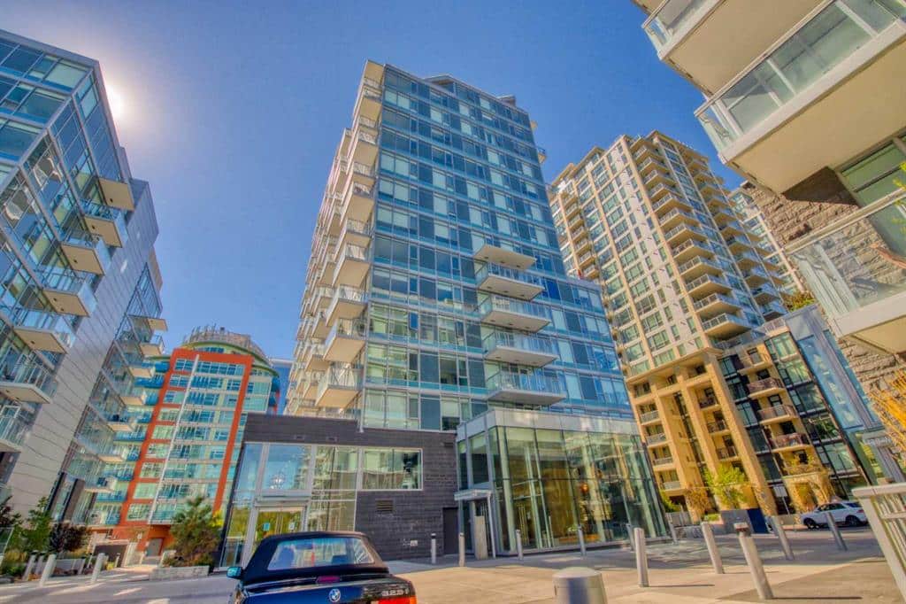 1604, 108 Waterfront Court SW