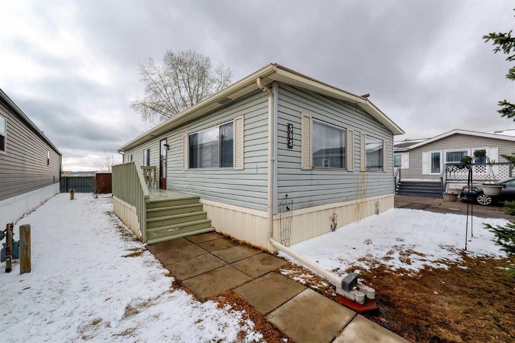 303, 99 Arbour Lake Road NW