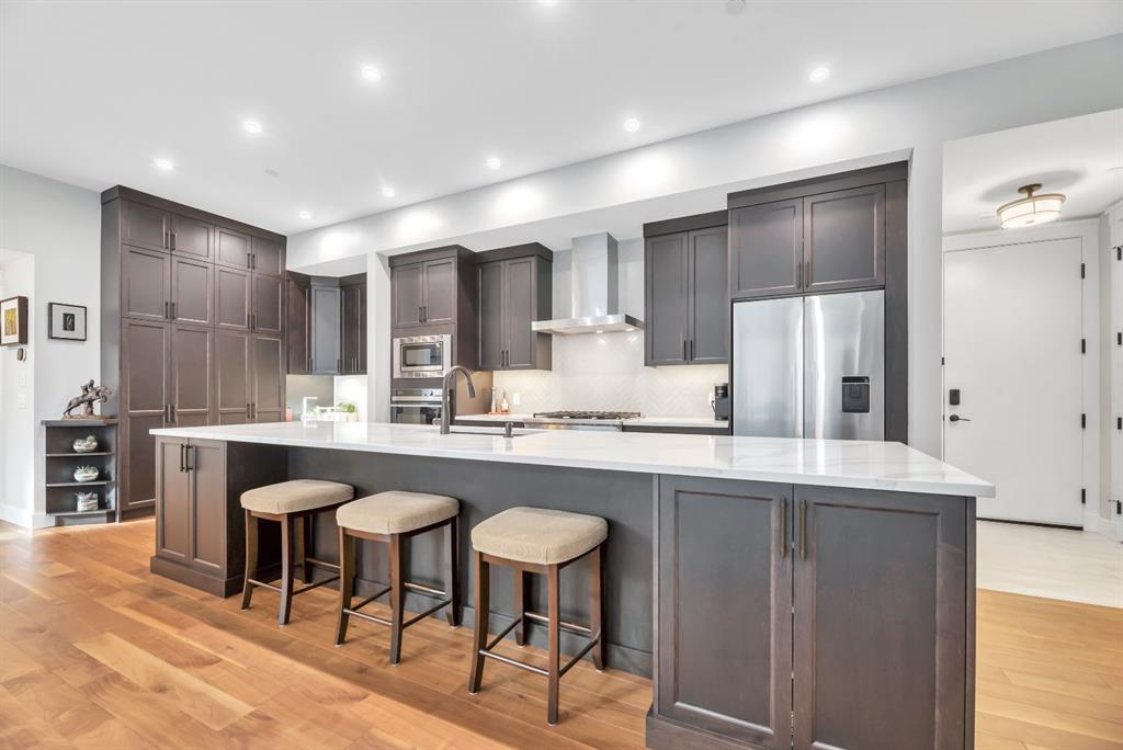 302, 105 Lebel Crescent NW