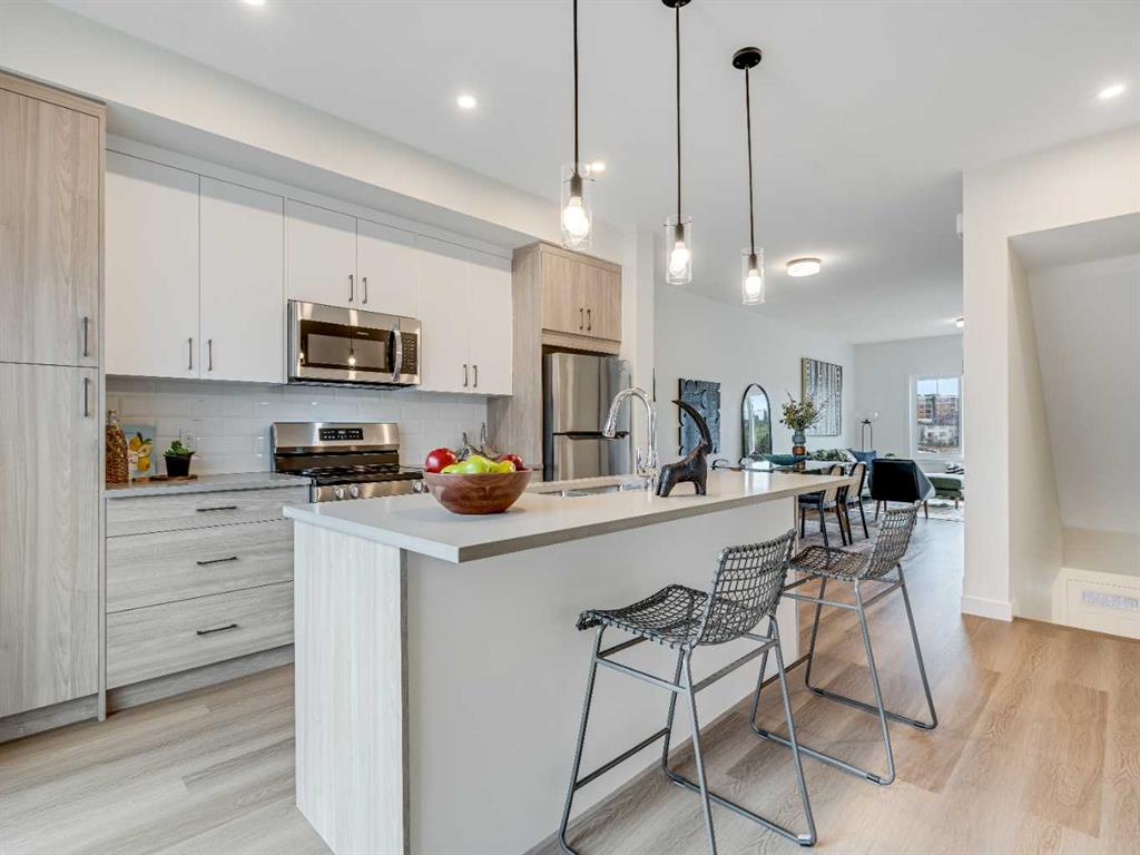 1305, 200 Southridge Drive