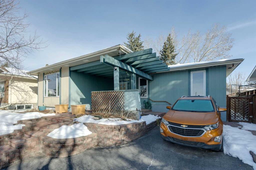 328 Norseman Road NW