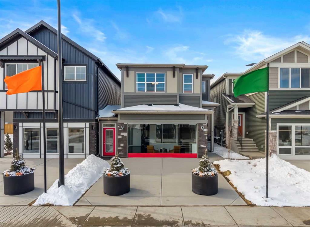 207 Huxland Path NE