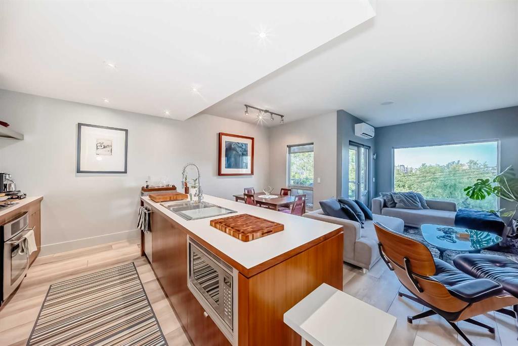 201, 2124 17 Street SW