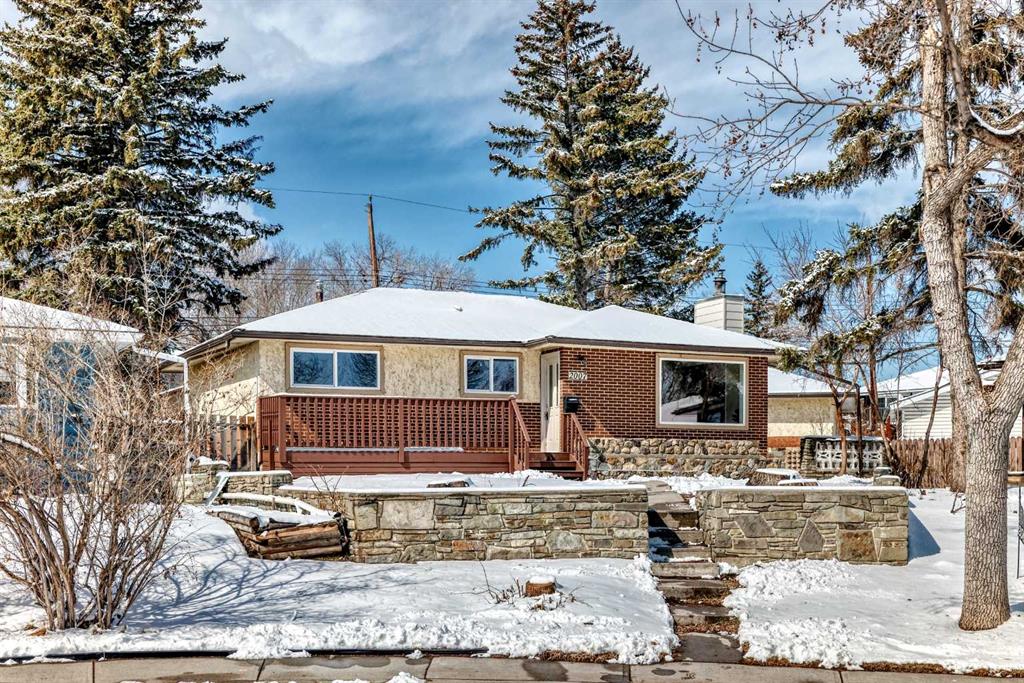 2007 Cottonwood Crescent SE