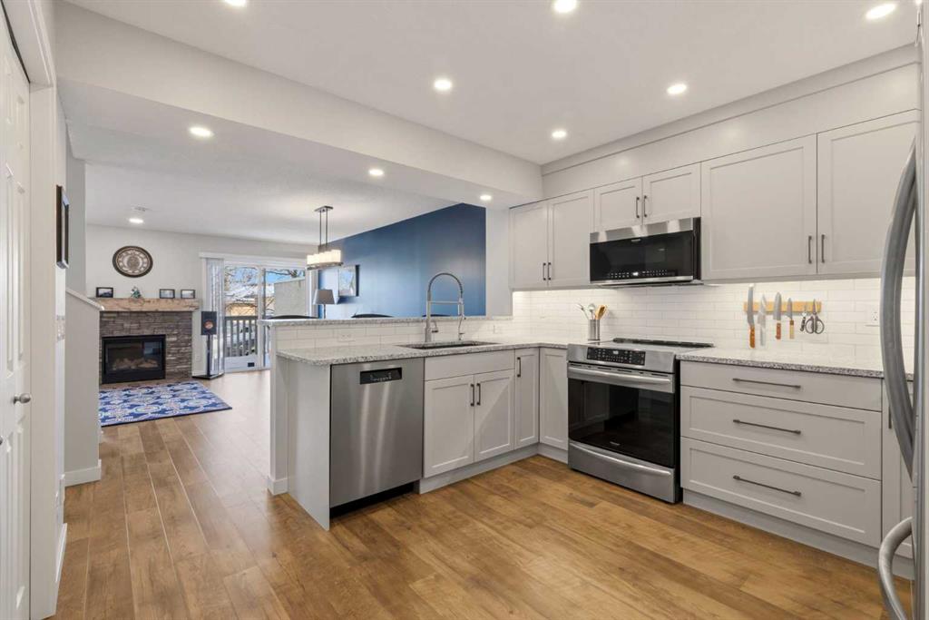 85 Cedarview Mews SW