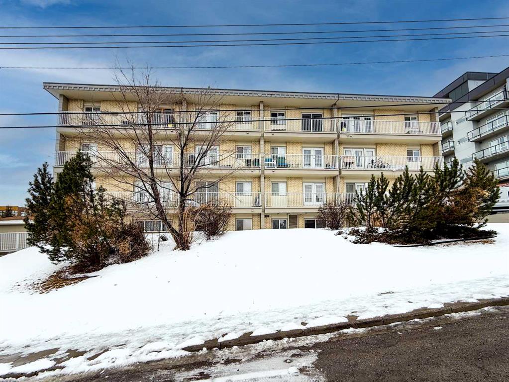 22, 1813 25 Avenue SW