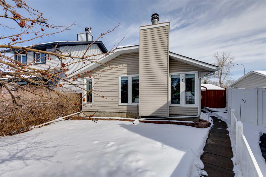 240 Summerwood Place SE