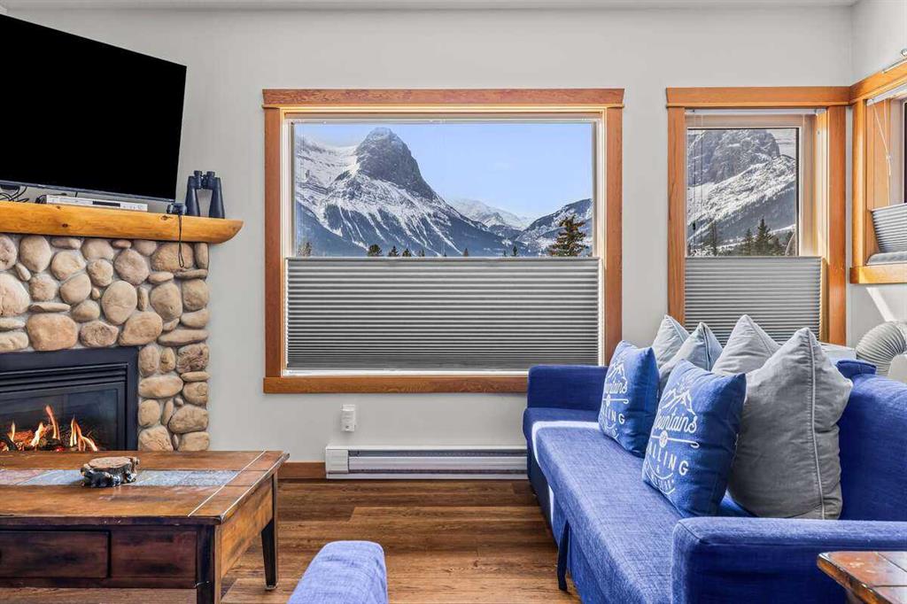 300, 1140 Railway Avenue