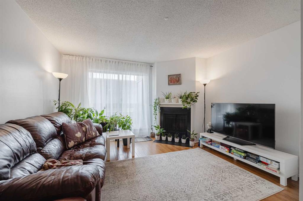 9208, 315 Southampton Drive SW