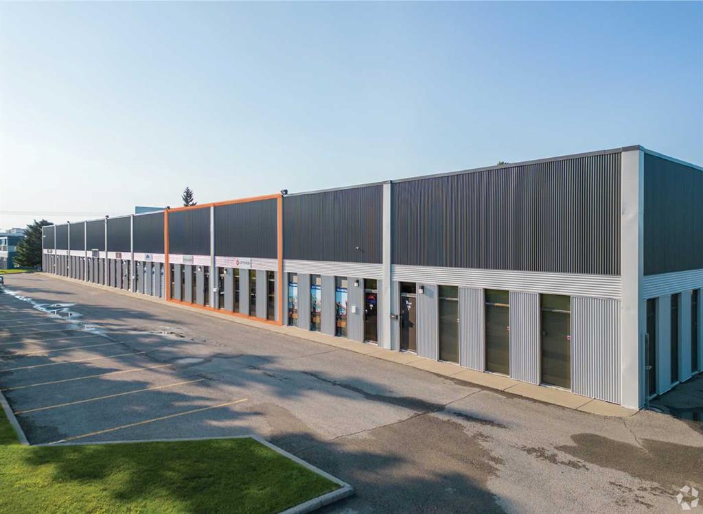Units 3-4, 1925 39 Avenue NE