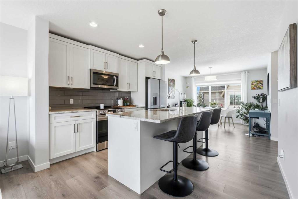 2202, 250 Fireside View