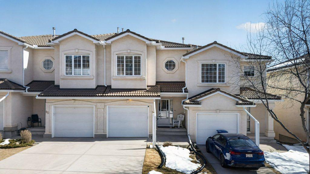 92 Hamptons Link NW
