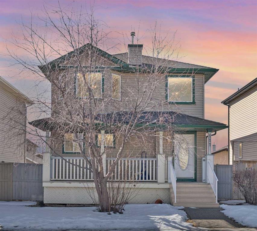 111 Luxstone Crescent SW