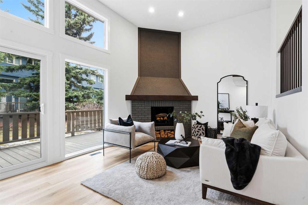 20 Point Mckay Court NW