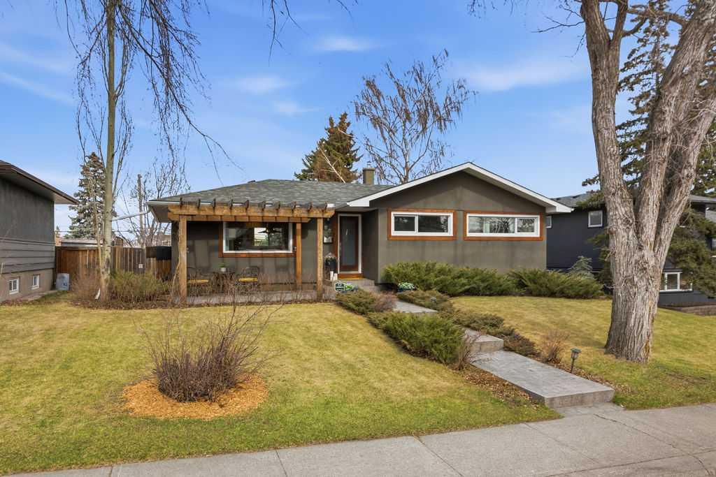 86 Warwick Drive SW