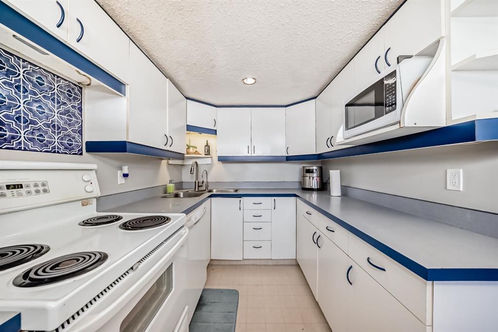702, 9930 Bonaventure Drive SE