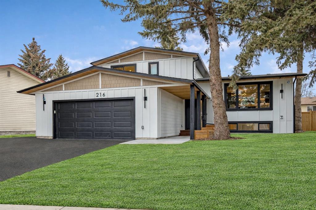 216 Oakridge Place SW