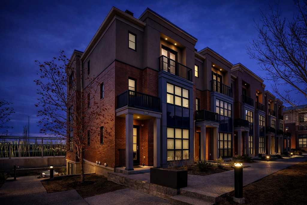 701 Aspen Meadows Hill SW